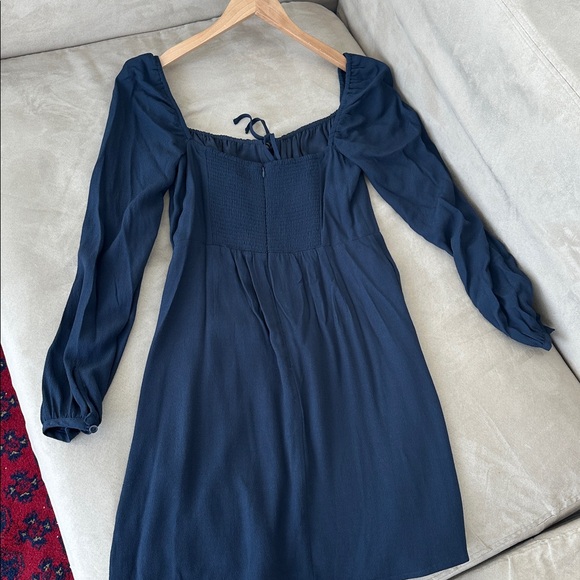 Aritzia long sleeve dress - Sunday Best - Picture 3 of 5
